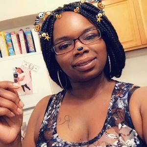 Meet your Posher, Clara